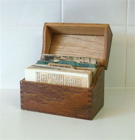 vintage recipe box and card ideas